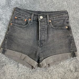 Levi’s Wedgie Fit High Rise Black Jean Shorts Size 24